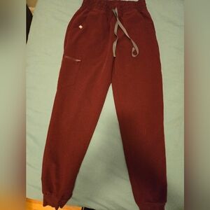 Figs Zamora Jogger Scrubs - Women's Size Small - Burgundy/Red